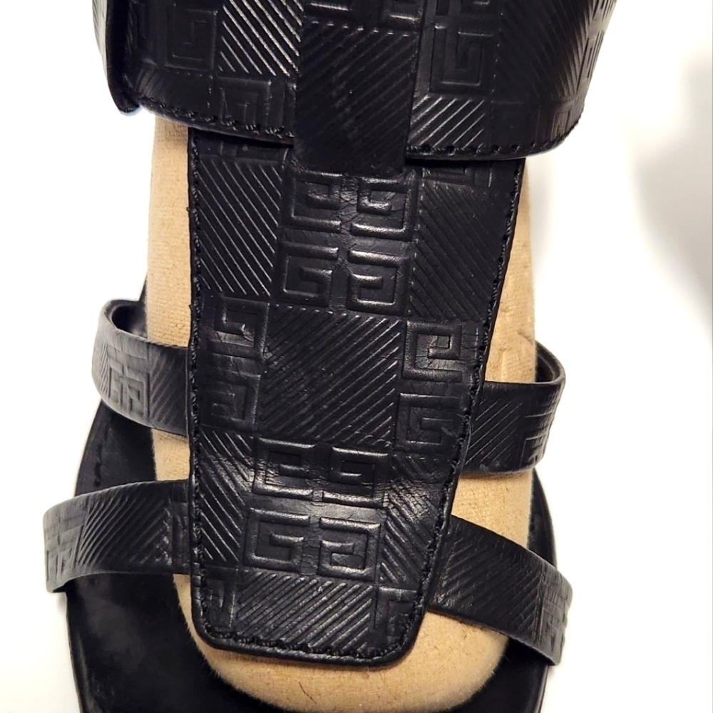 Givenchy Gladiator Slingback - Picture 2 of 10